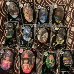 Complete set Madame Alexander Wizard of Oz McD’s